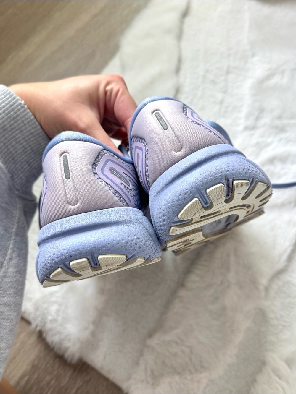 Women’s Brooks Ghost 14 8B - Picture 4 of 6
